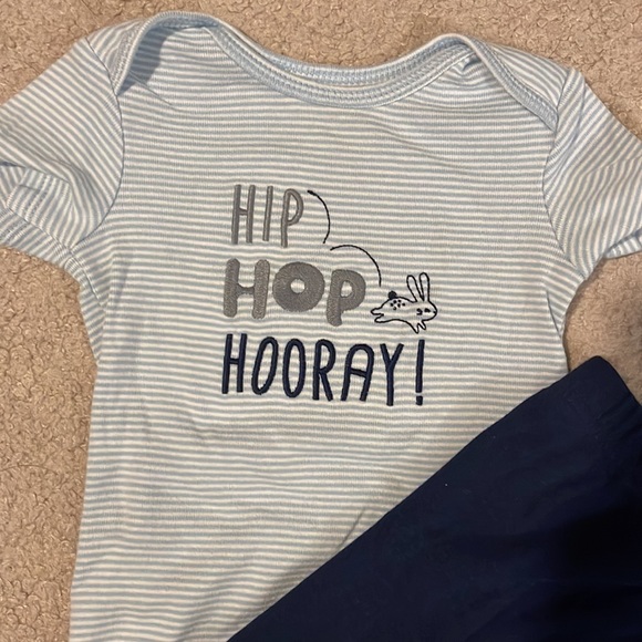Hip Hop Hootay Onesie Set 12M - Picture 2 of 8
